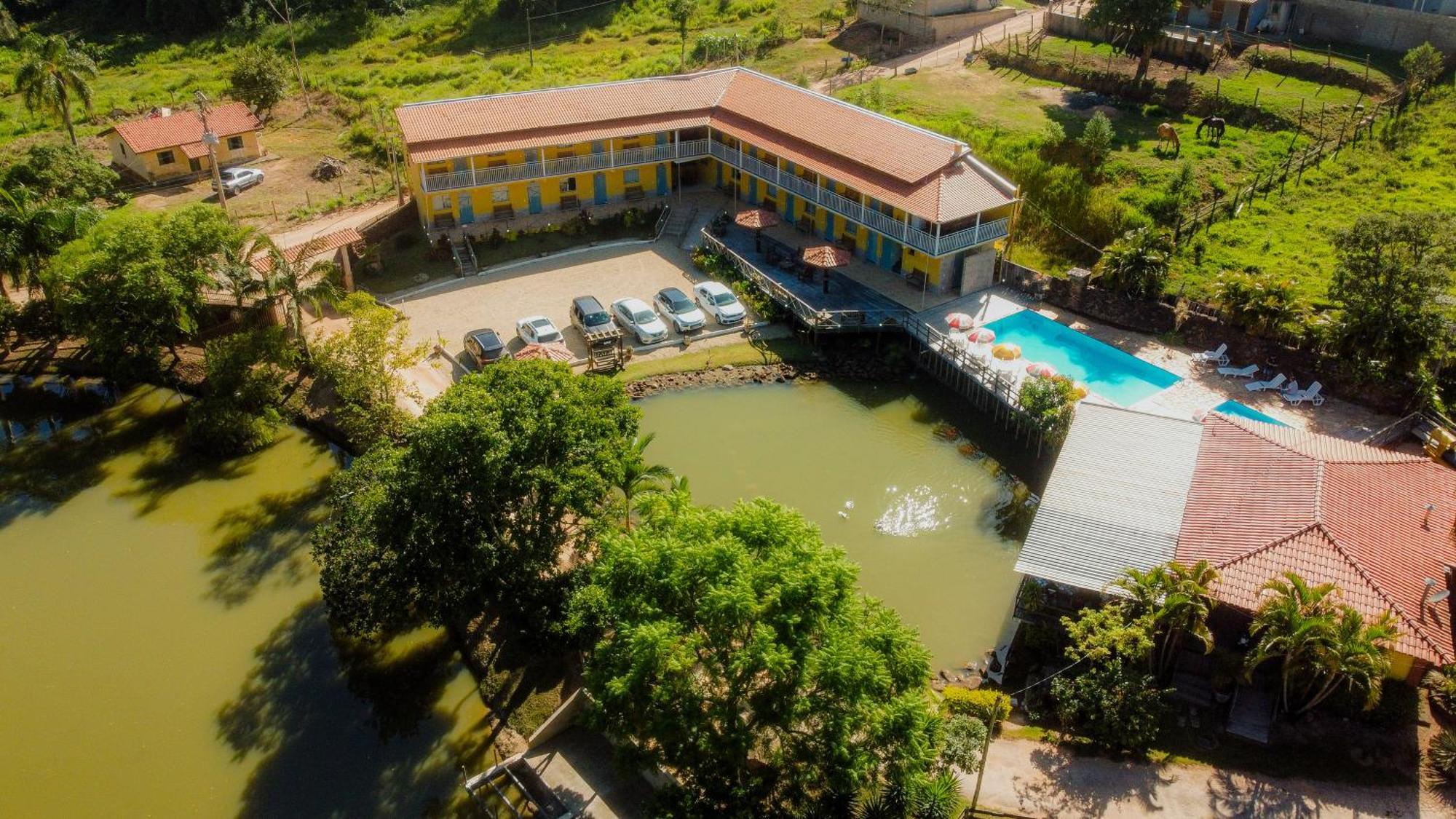 Pousada Brilho Do Sol แซร์ฮาเนกรา ภายนอก รูปภาพ