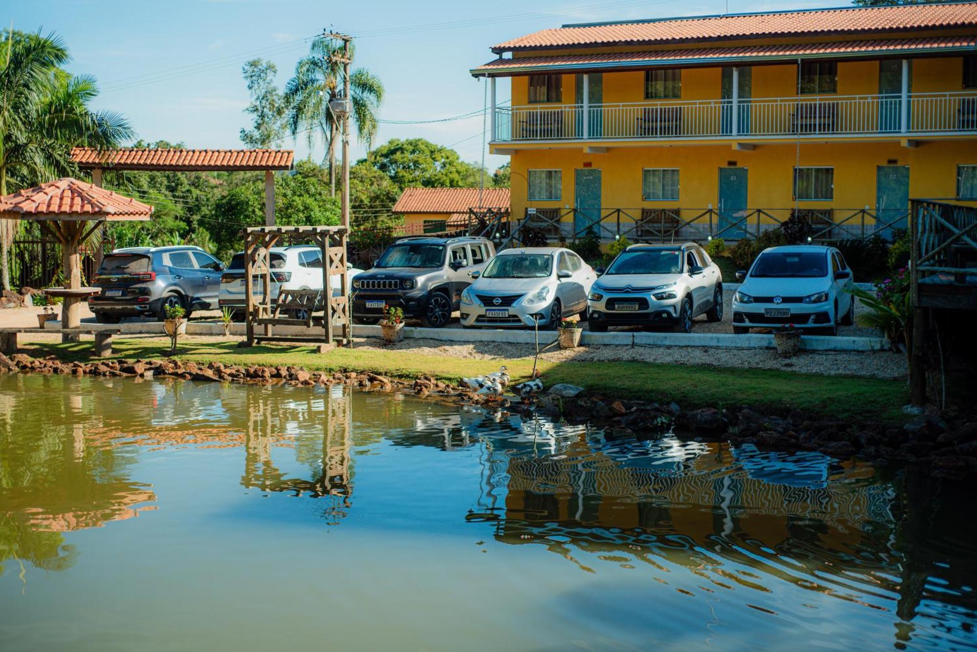 Pousada Brilho Do Sol แซร์ฮาเนกรา ภายนอก รูปภาพ